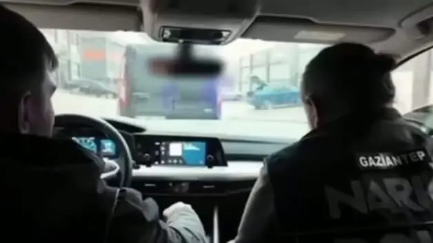 Zehir tacirlerine 77 ilde dev darbe: 2 ton uyuşturucu ele geçirildi